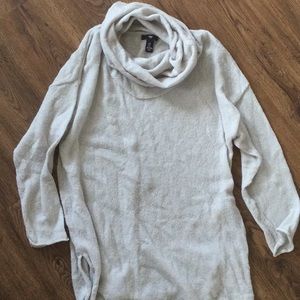 Light weight grey cowl neck gap sweater XL